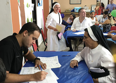 Volunteers at clinic in Puerto Rico